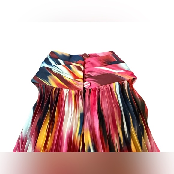 Simkhai Yasenia Flared Sleeveless Blouse Size Medium - Picture 8 of 11